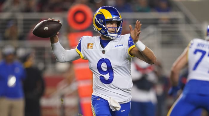 Matthew Stafford throws a pass.